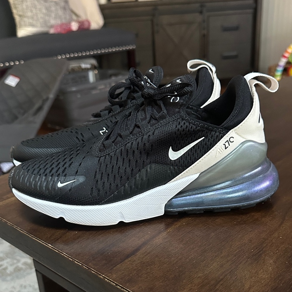Nike Women Air Max 270